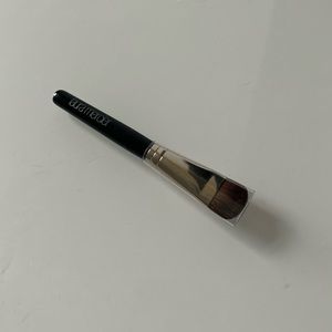 Laura Mercier - ALL OVER EYE COLOUR BRUSH